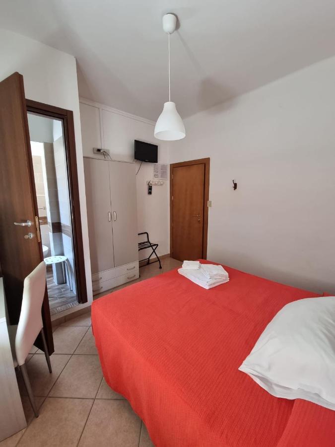 Hotel Riz Finale Ligure Bagian luar foto