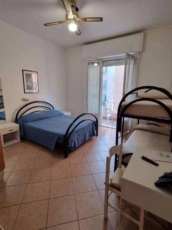 Hotel Riz Finale Ligure Bagian luar foto