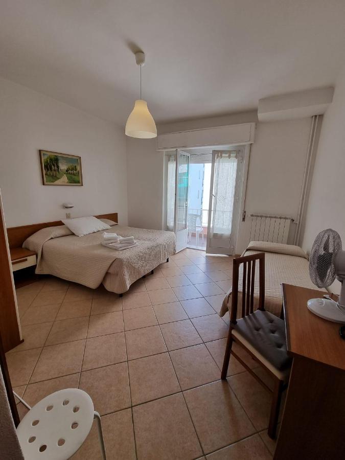 Hotel Riz Finale Ligure Bagian luar foto